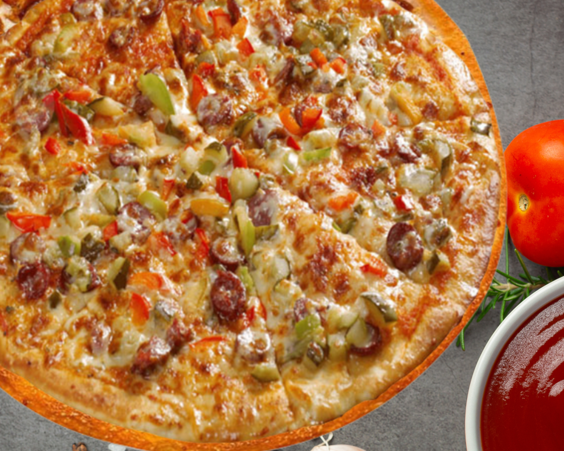 بيتزا شرقي سجق علي جبن